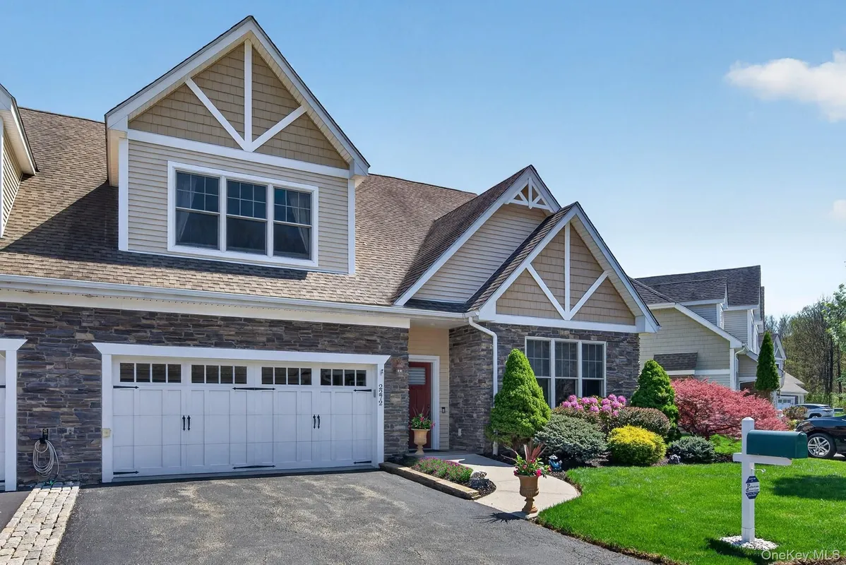 Property Slideshow image 1 of 50 | 2272 dalton dr, Cortlandt, NY, 10567