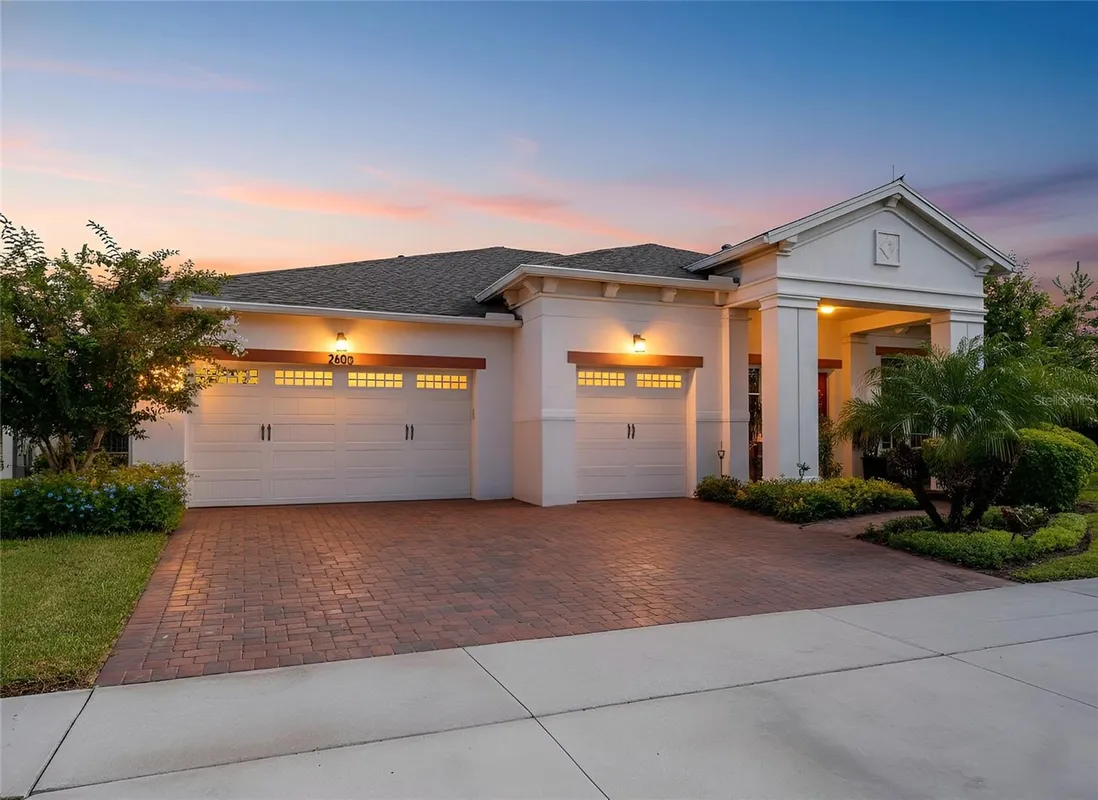 Property Slideshow image 1 of 82 | 2600 meadowedge loop, Saint Cloud, FL, 34772