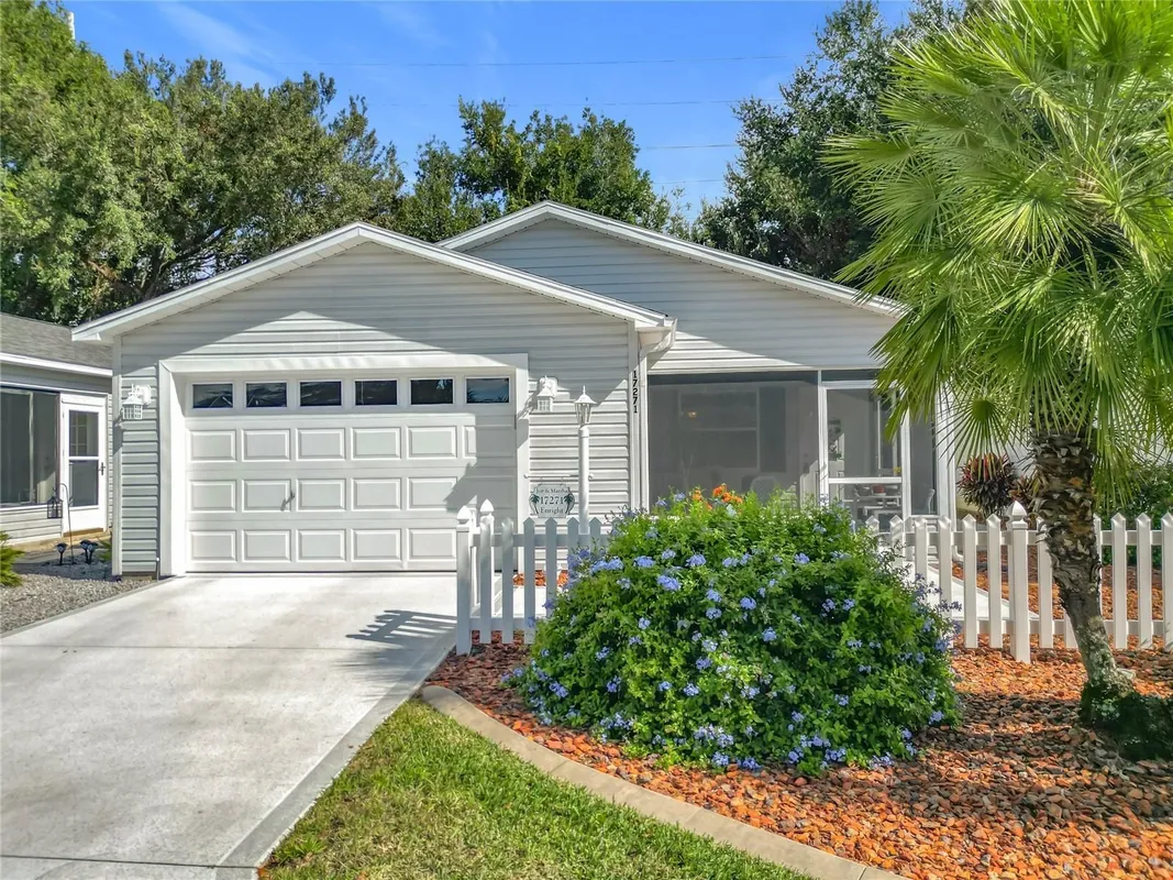 Property Slideshow image 1 of 45 | 17271 se 93rd demoss ct, The Villages, FL, 32162