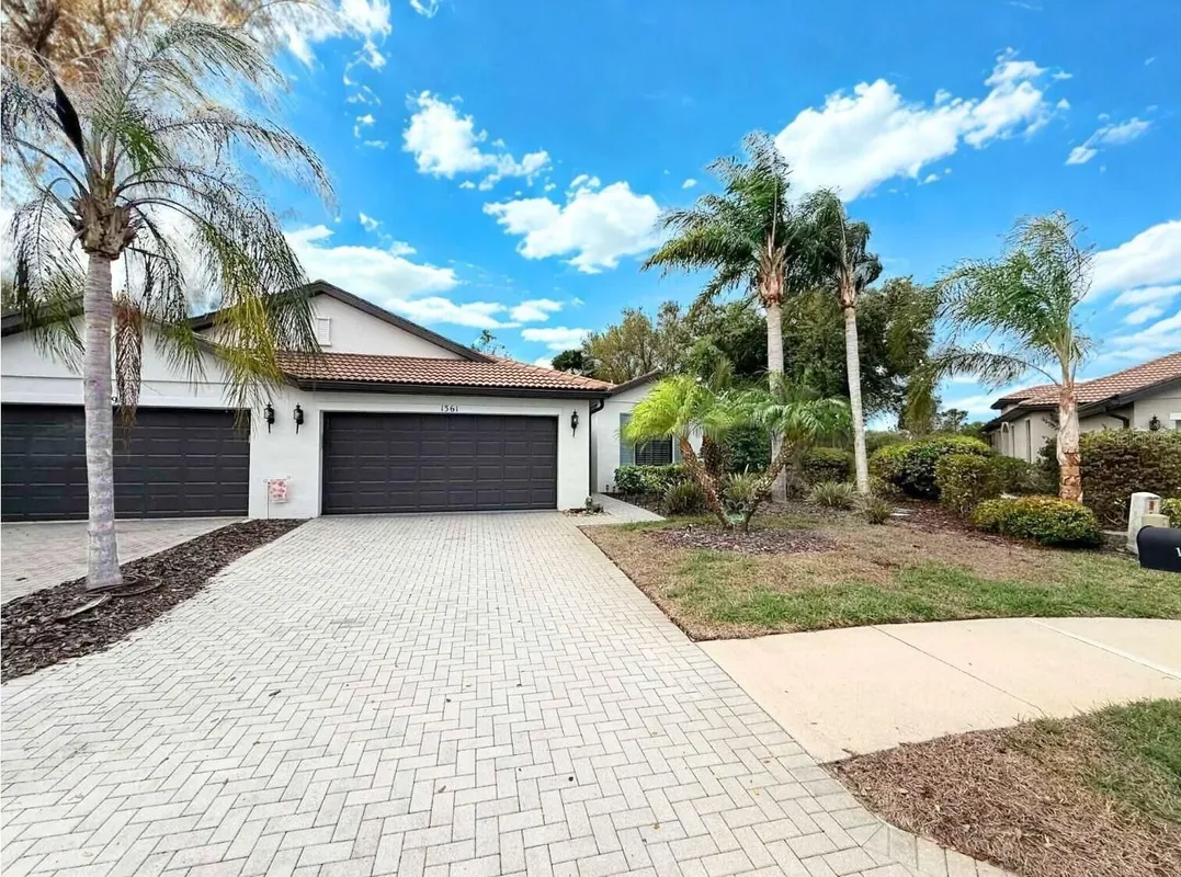 Property Slideshow image 1 of 39 | 1361 kelp ct, North Port, FL, 34289