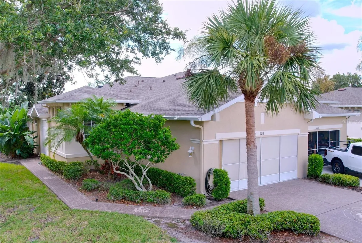 Property Slideshow image 1 of 74 | 2018 inverness greens dr # 2018, Sun City Center, FL, 33573