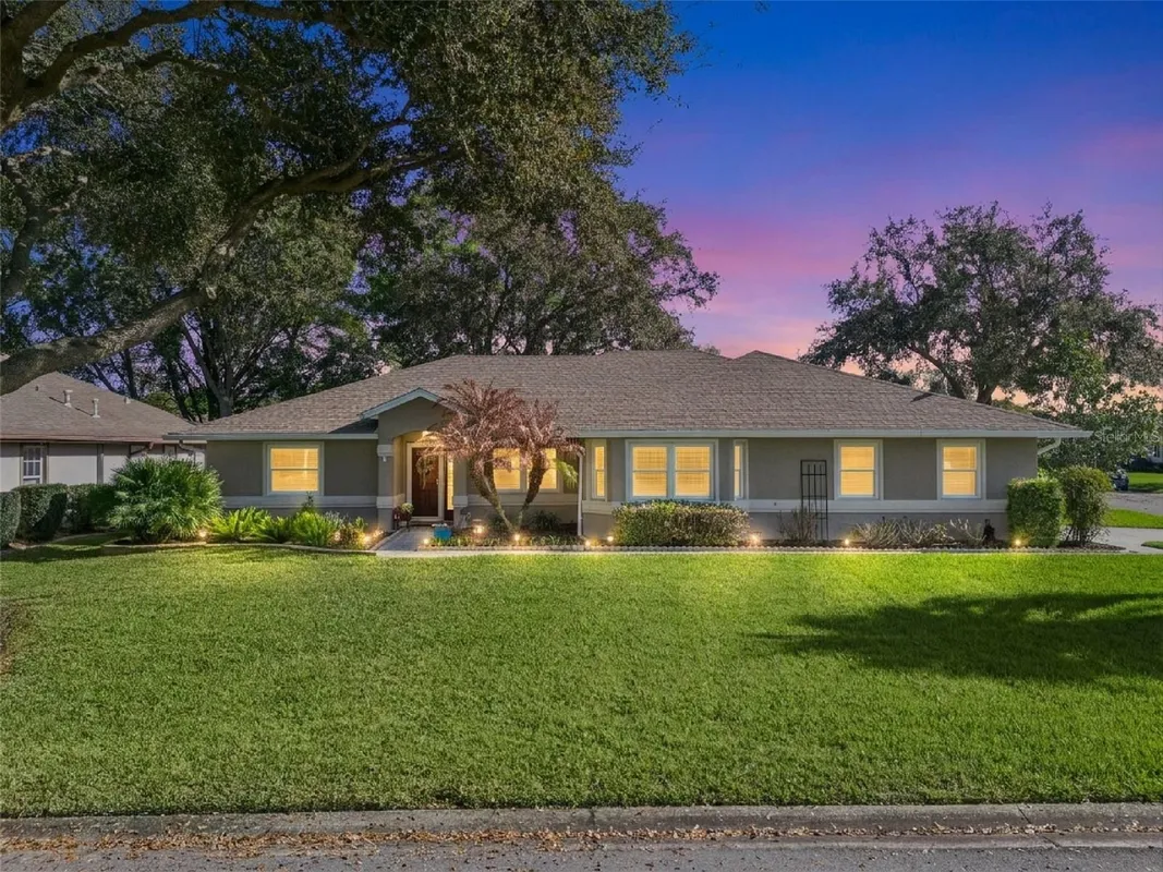 Property Slideshow image 1 of 62 | 21533 king henry ave, Leesburg, FL, 34748