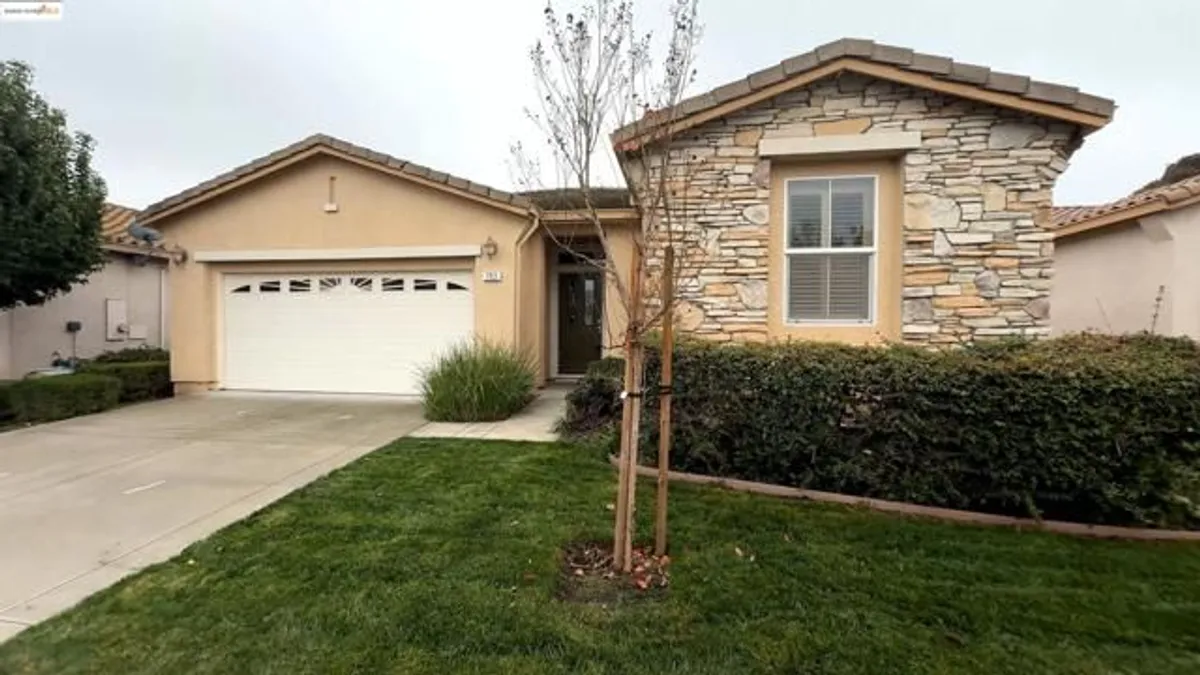 Property Slideshow image 1 of 18 | 703 livingston pl, Rio Vista, CA, 94571