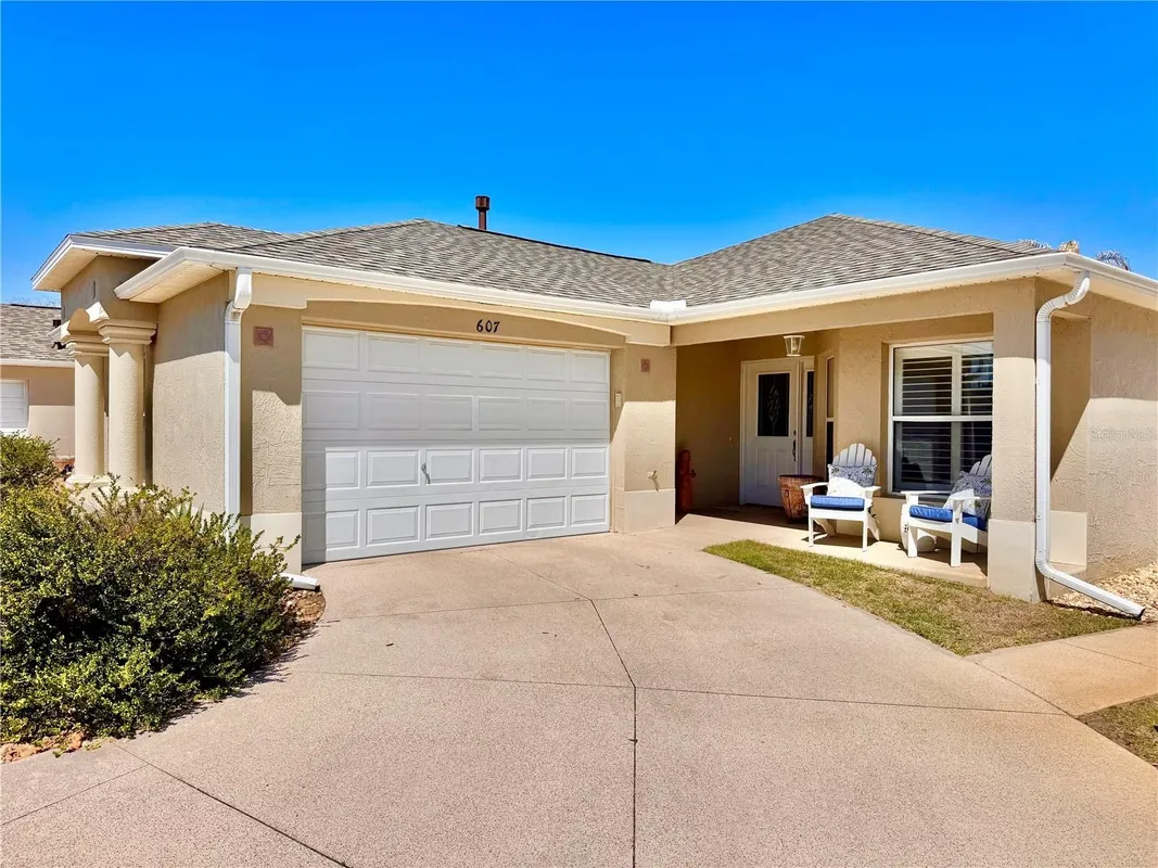 Property Slideshow image 1 of 35 | 607 reevesville ln, The Villages, FL, 32162