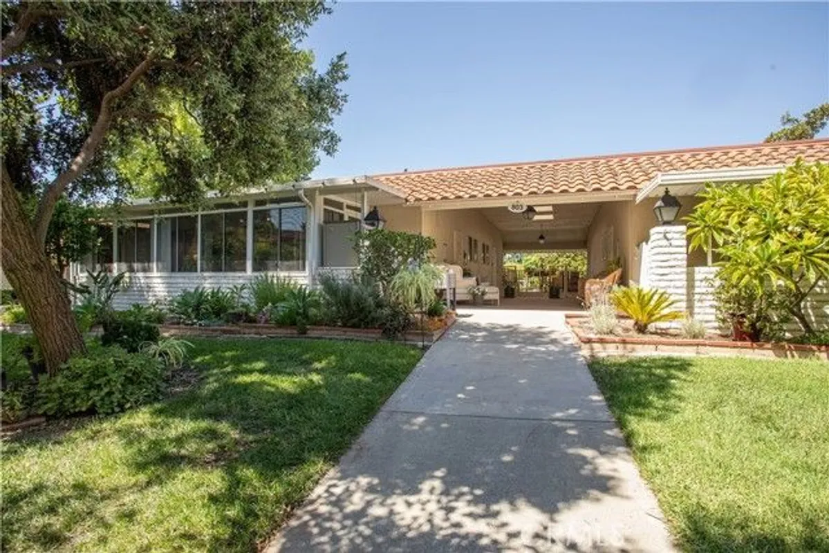 Property Slideshow image 1 of 28 | 803 ronda mendoza q, Laguna Woods, CA, 92637