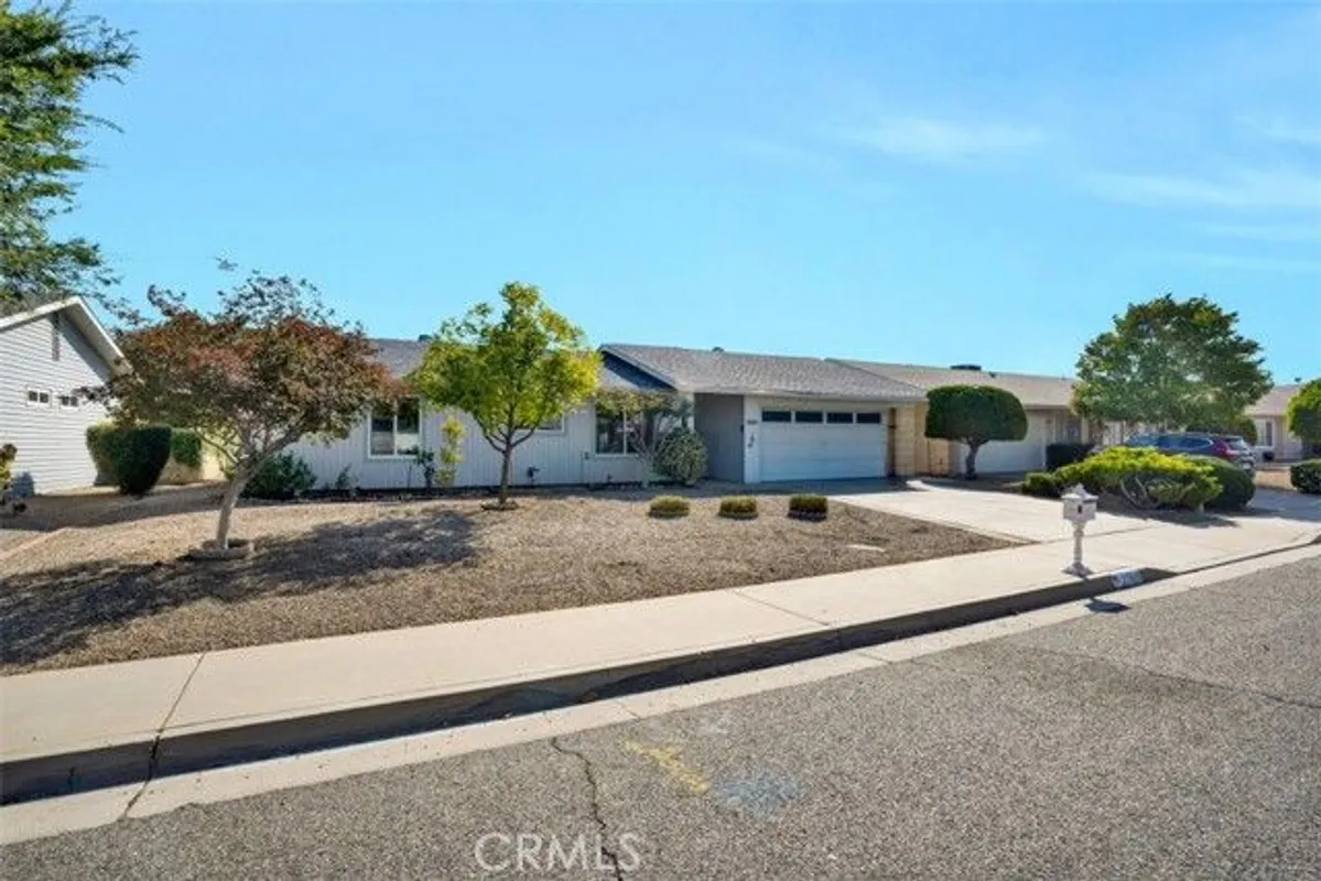 Property Slideshow image 1 of 24 | 27609 grosse pt, Menifee, CA, 92586