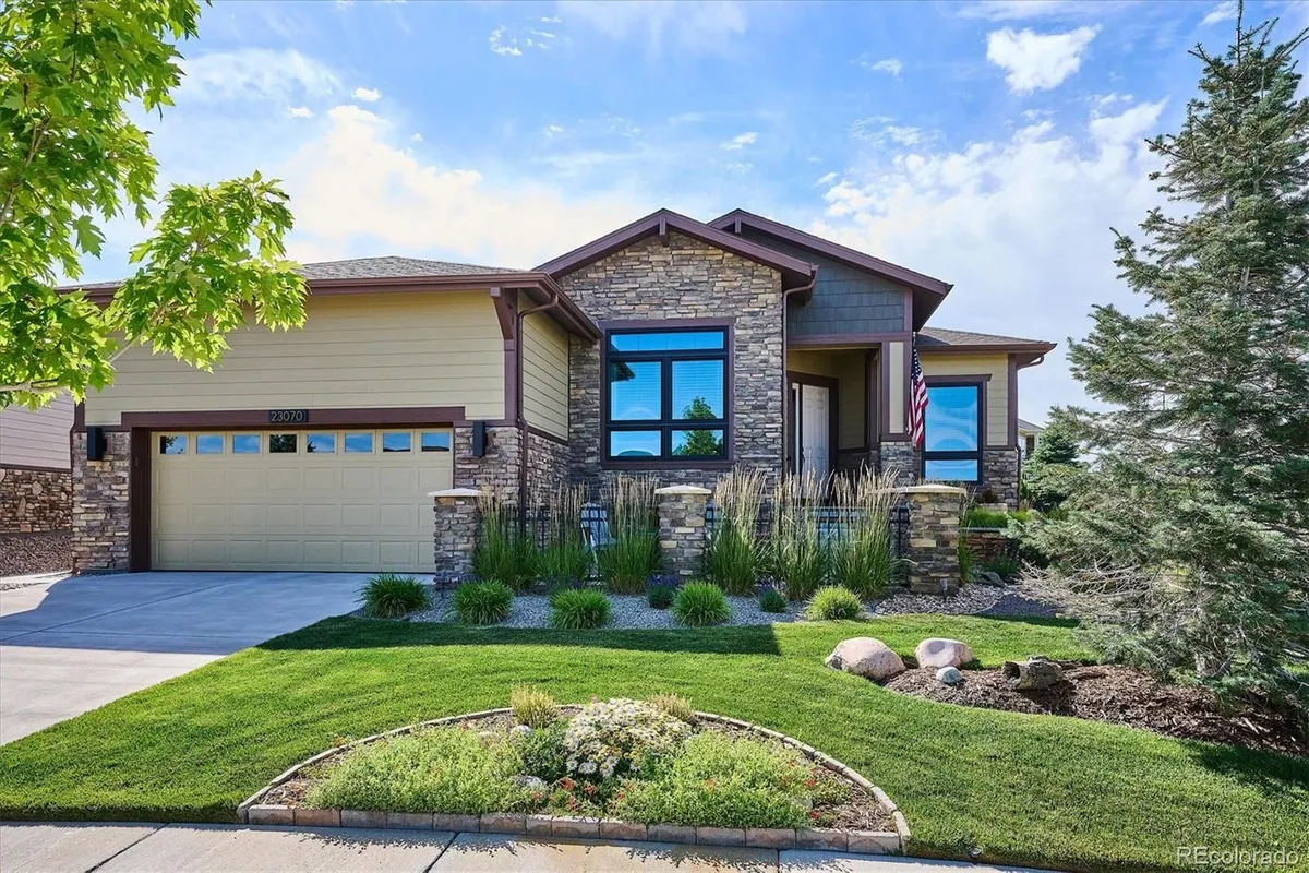 Property Slideshow image 1 of 50 | 23070 e del norte cir, Aurora, CO, 80016
