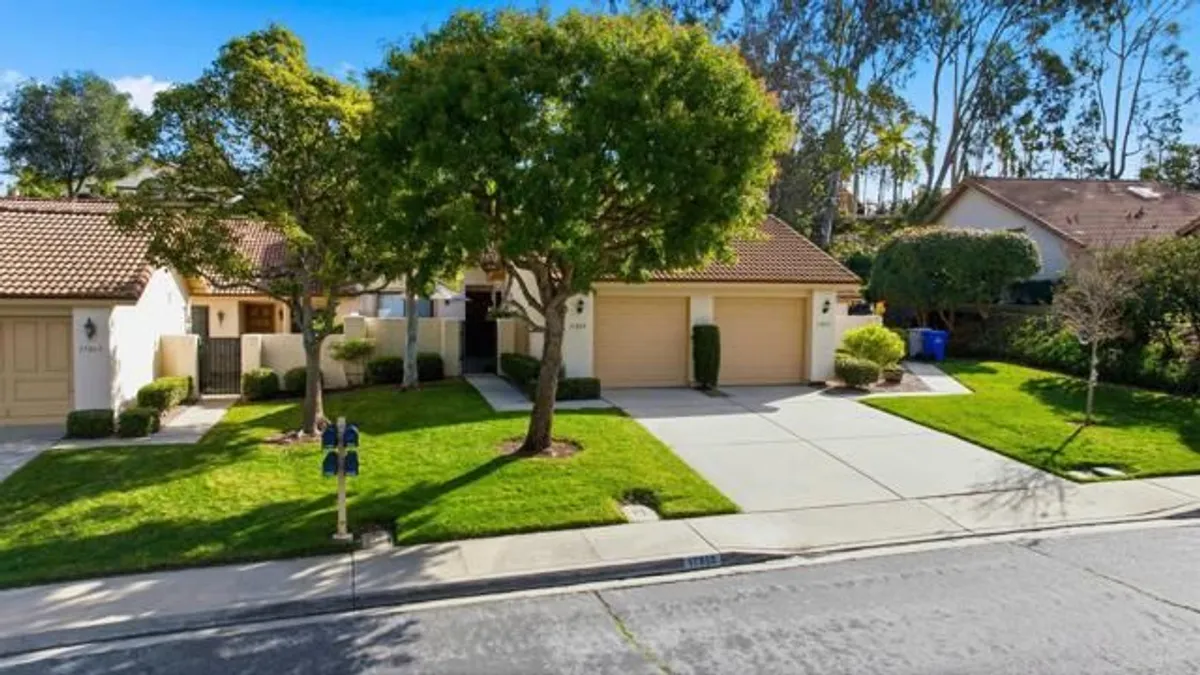 Property Slideshow image 1 of 31 | 17859 avenida alozdra, San Diego, CA, 92128