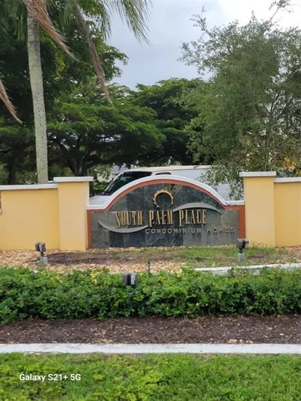 Property Slideshow image 1 of 20 | 7670 westwood dr 714, Tamarac, FL, 33321