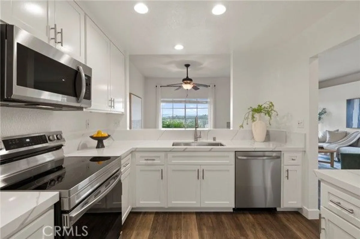 Property Slideshow image 1 of 33 | 1652 via, San Marcos, CA, 92078