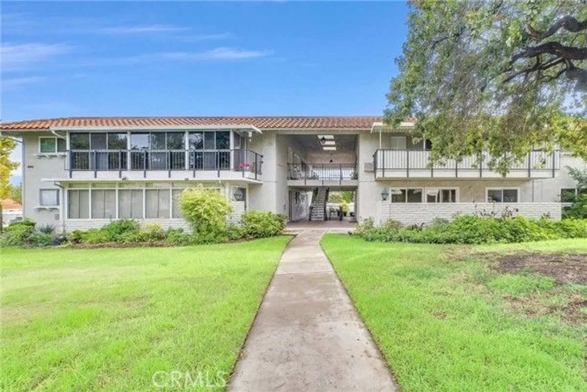 Property Slideshow image 1 of 28 | 2260 via puerta c, Laguna Woods, CA, 92637