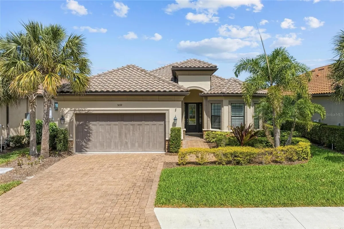 Property Slideshow image 1 of 70 | 5632 cantucci st, Nokomis, FL, 34275