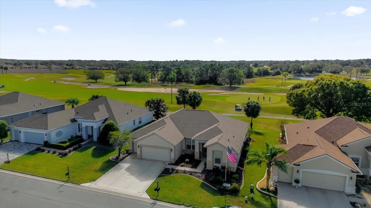 Property Slideshow image 1 of 41 | 12592 se 97th terrace rd, Summerfield, FL, 34491