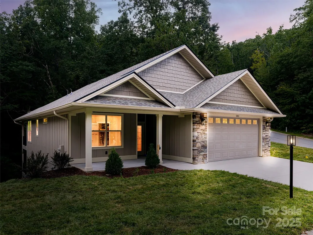 Property Slideshow image 1 of 48 | 281 carriage crest dr, Hendersonville, NC, 28791