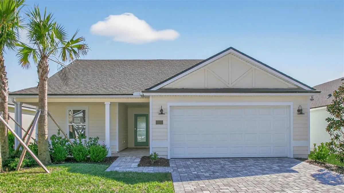 Property Slideshow image 1 of 74 | 154 greenwood dr, Palm Coast, FL, 32137