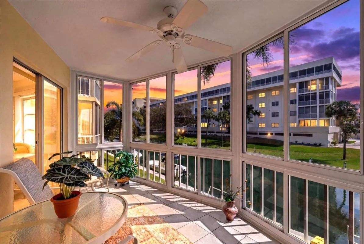 Property Slideshow image 1 of 46 | 1300 n portofino dr s206, Sarasota, FL, 34242
