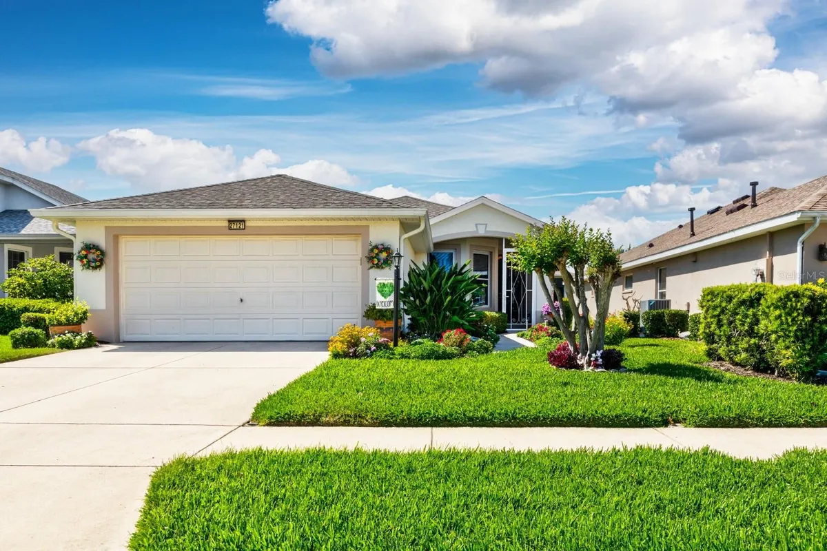 Property Slideshow image 1 of 35 | 27121 greenfly orchid ln, Leesburg, FL, 34748