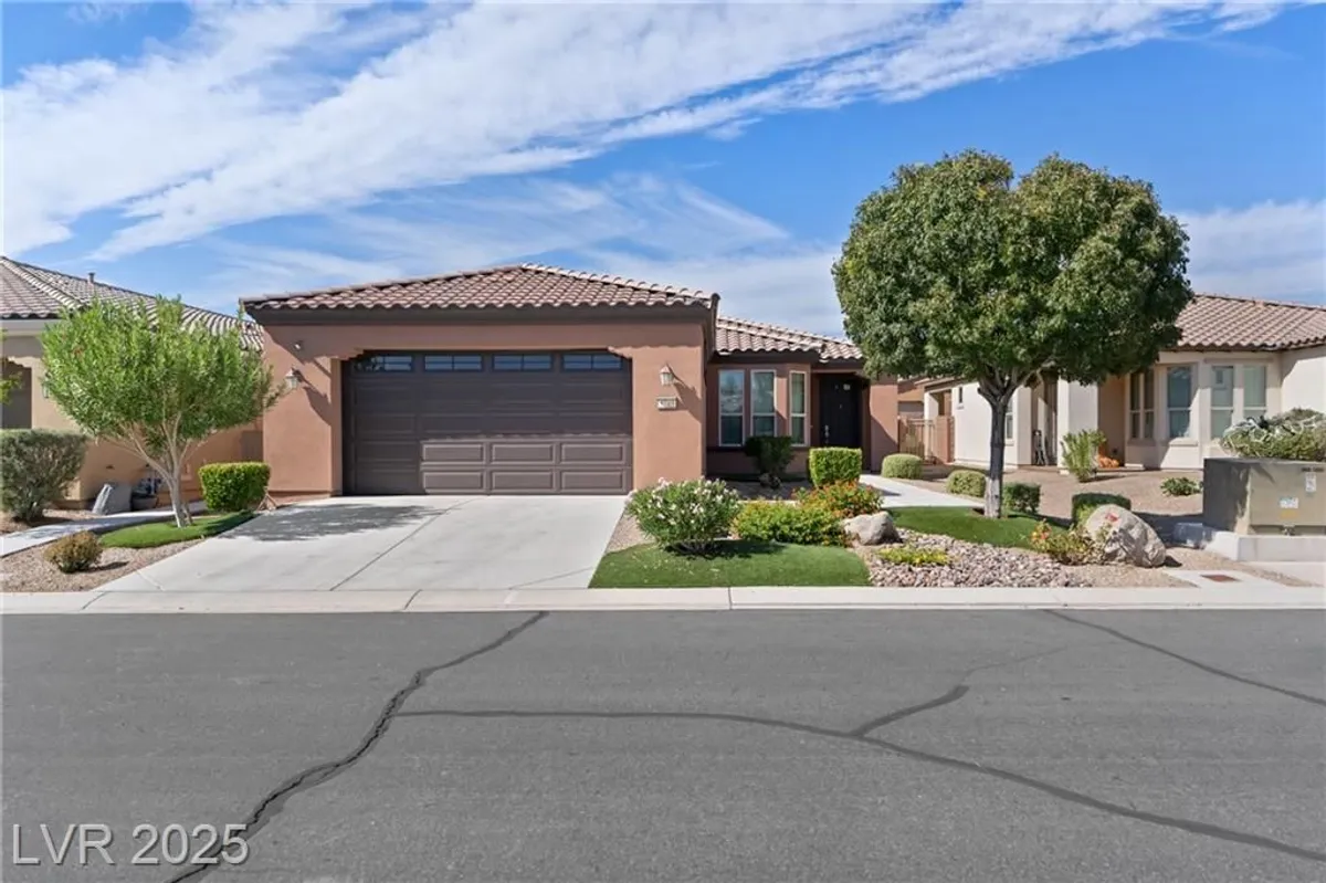 Property Slideshow image 1 of 33 | 5745 sagamore canyon st, North Las Vegas, NV, 89081