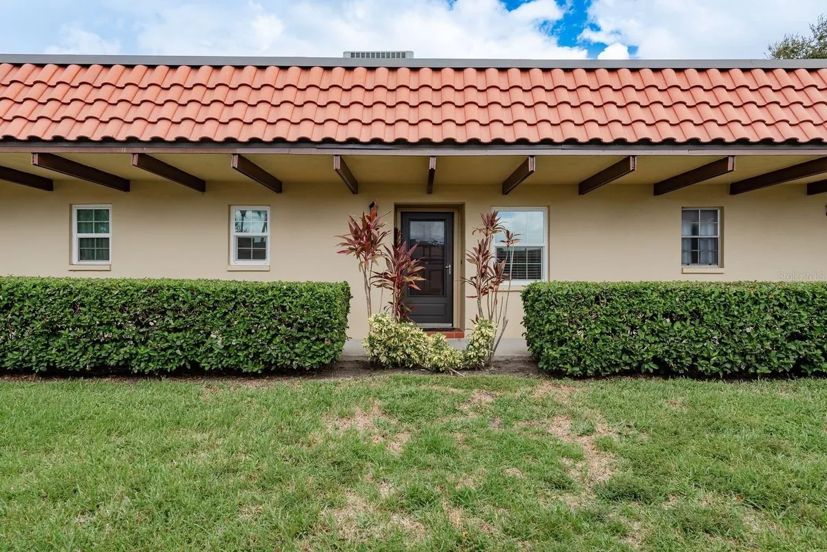 Property Slideshow image 1 of 29 | 1701 pinehurst rd 19e, Dunedin, FL, 34698