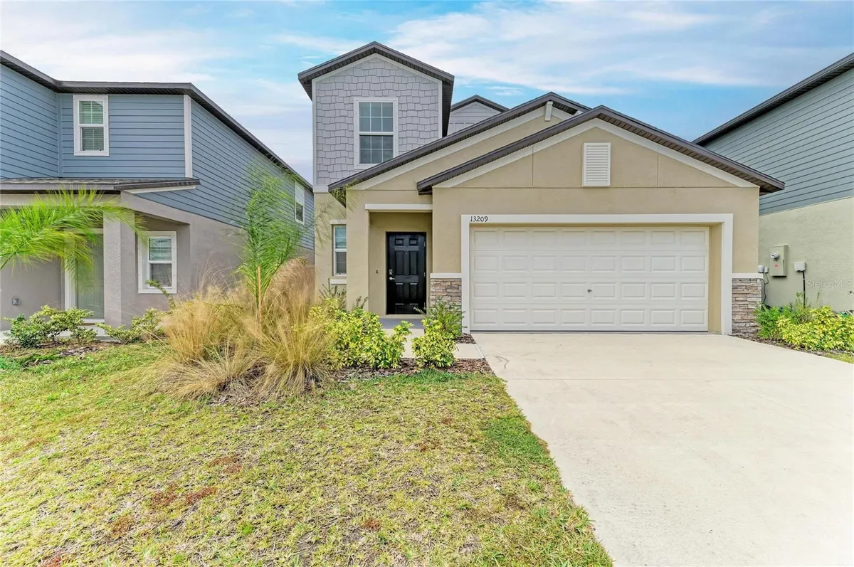 Property Slideshow image 1 of 32 | 13209 sunset sapphire ct, Parrish, FL, 34219