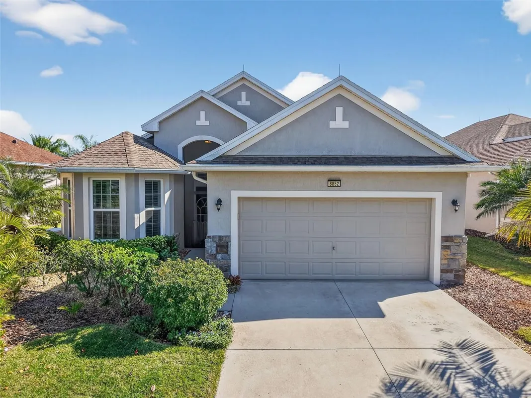 Property Slideshow image 1 of 77 | 8852 bridgeport bay cir, Mount Dora, FL, 32757