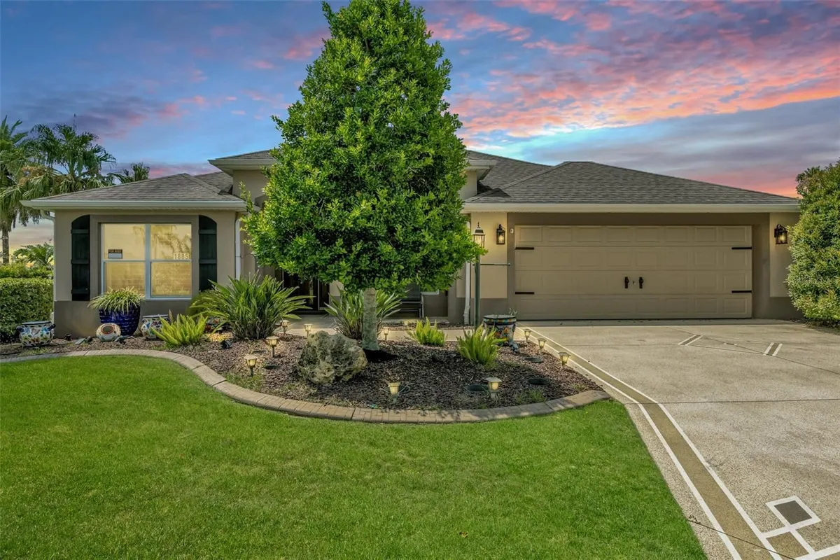 Property Slideshow image 1 of 56 | 1885 oakcrest path, The Villages, FL, 32162