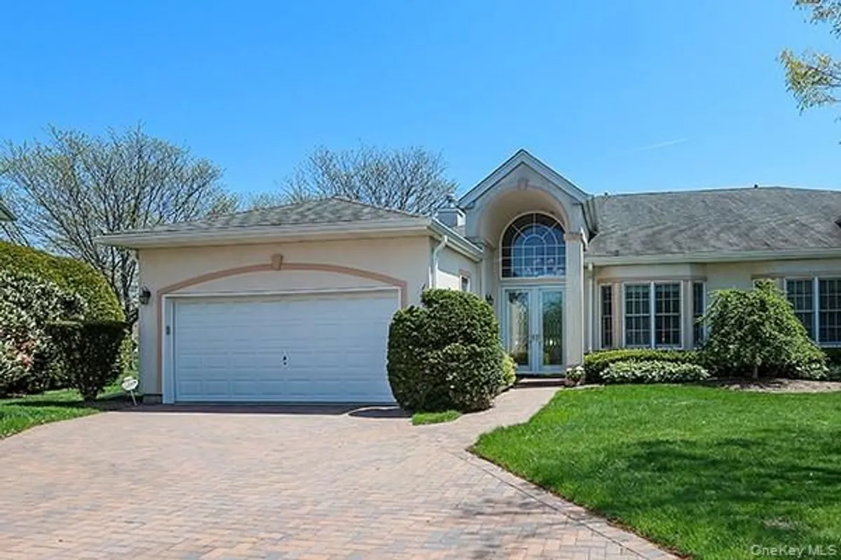 Property Slideshow image 1 of 24 | 163 altessa blvd, Huntington, NY, 11747