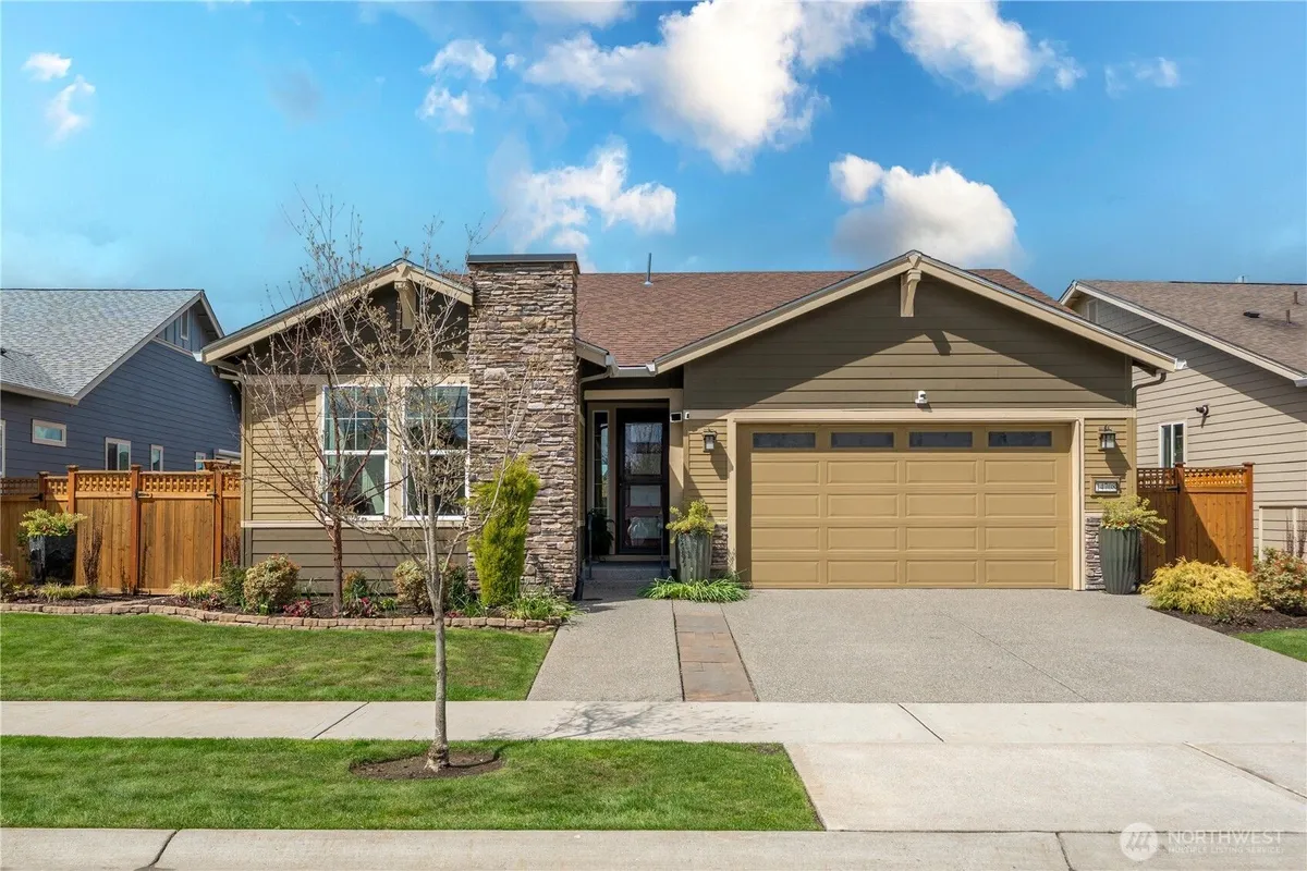 Property Slideshow image 1 of 37 | 14708 182nd ave, Bonney Lake, WA, 98391