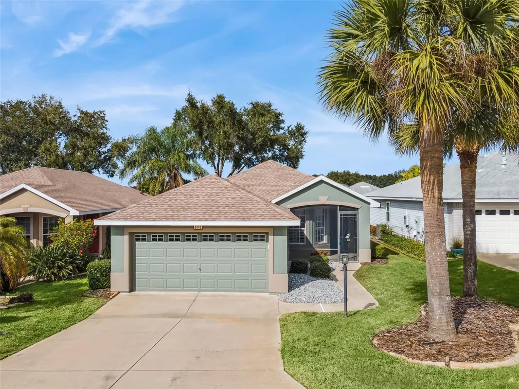 Property Slideshow image 1 of 48 | 6002 armada st, Tavares, FL, 32778