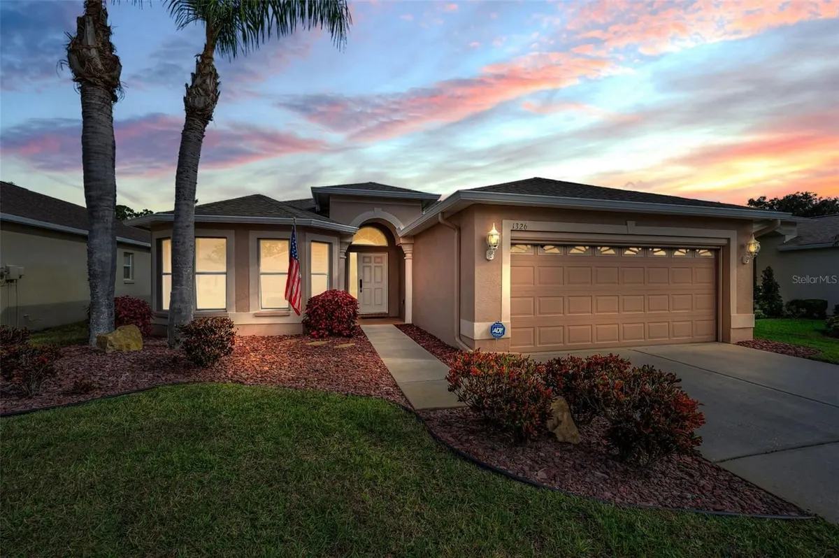 Property Slideshow image 1 of 100 | 1326 winding willow dr, Trinity, FL, 34655