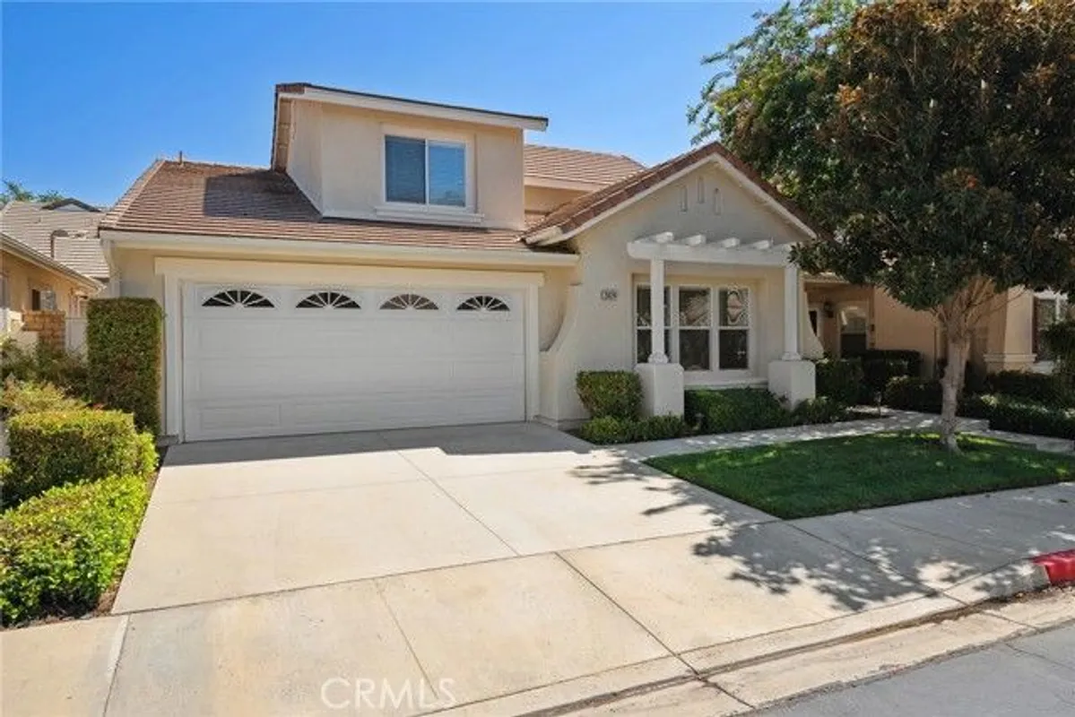 Property Slideshow image 1 of 52 | 2024 tulip ave, Simi Valley, CA, 93063