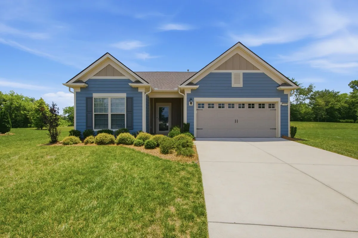 Property Slideshow image 1 of 47 | 1948 fayette ct, Spring Hill, TN, 37174