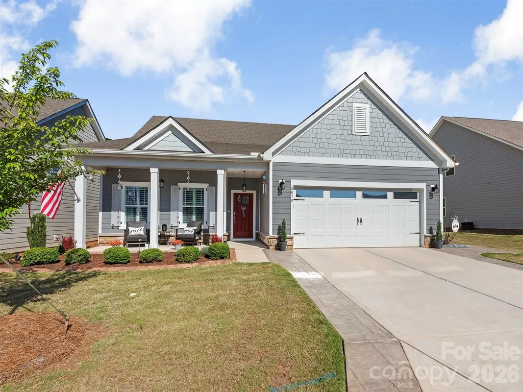 Property Slideshow image 1 of 40 | 2070 bonds ln, Fort Mill, SC, 29715