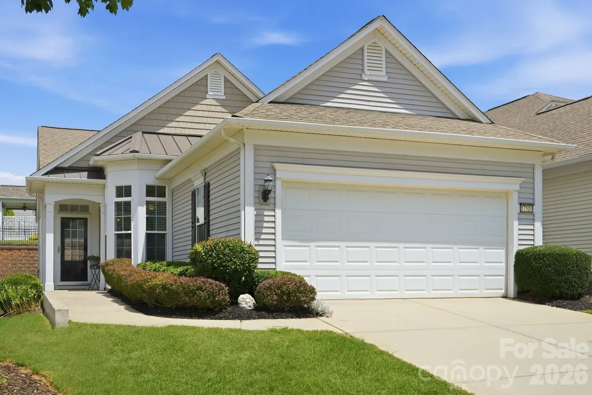 Property Slideshow image 1 of 32 | 17510 hawks view dr, Fort Mill, SC, 29707