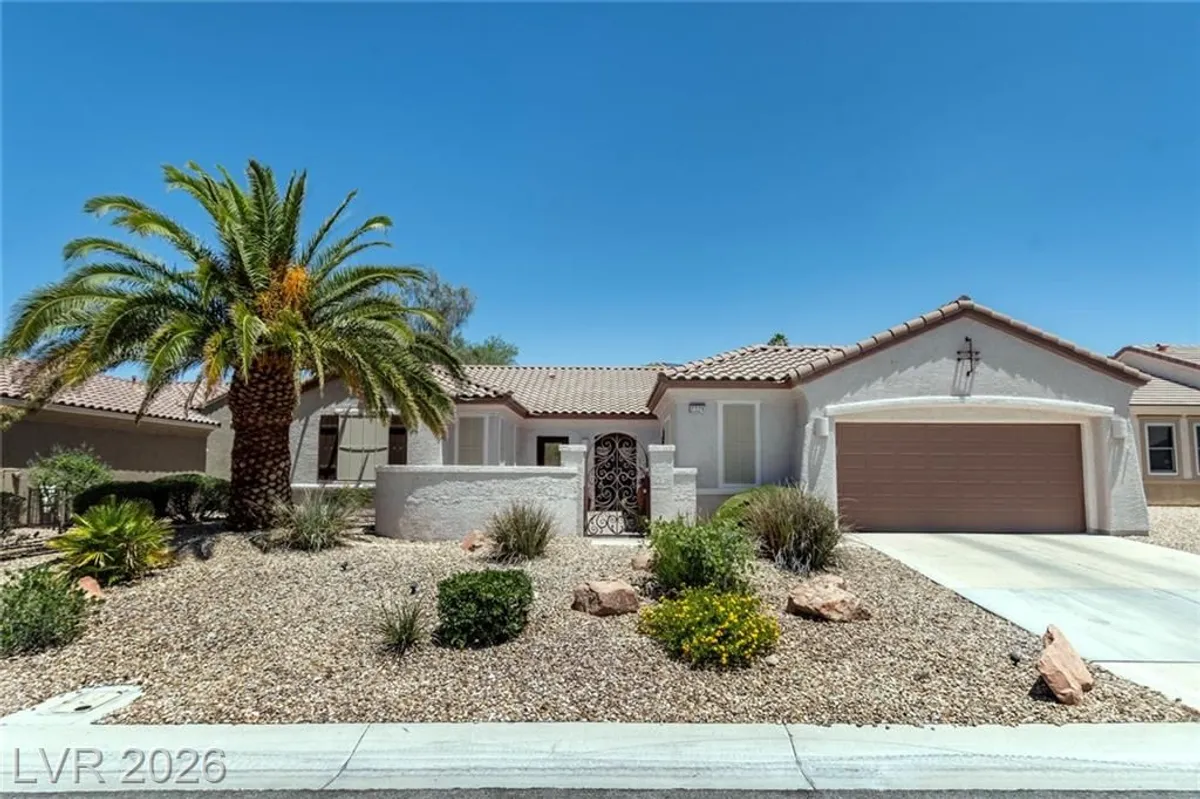 Property Slideshow image 1 of 64 | 2328 hardin ridge drive dr, Henderson, NV, 89052
