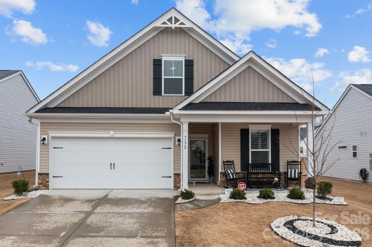 Property Slideshow image 1 of 32 | 7172 indigo way, Denver, NC, 28037