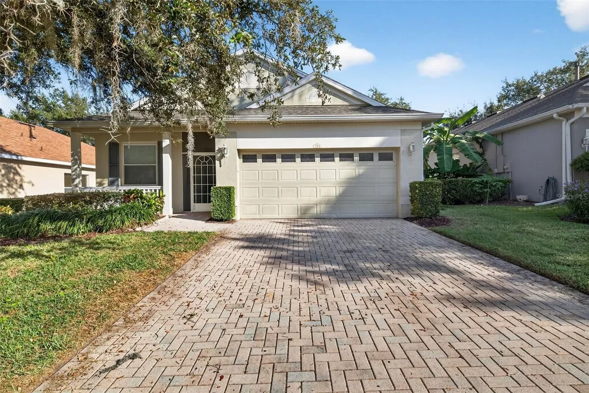 Property Slideshow image 1 of 40 | 791 wolf creek st, Clermont, FL, 34711