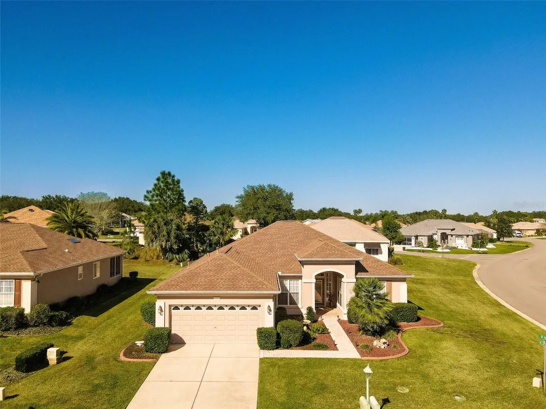Property Slideshow image 1 of 47 | 9495 se 130th place rd, Summerfield, FL, 34491