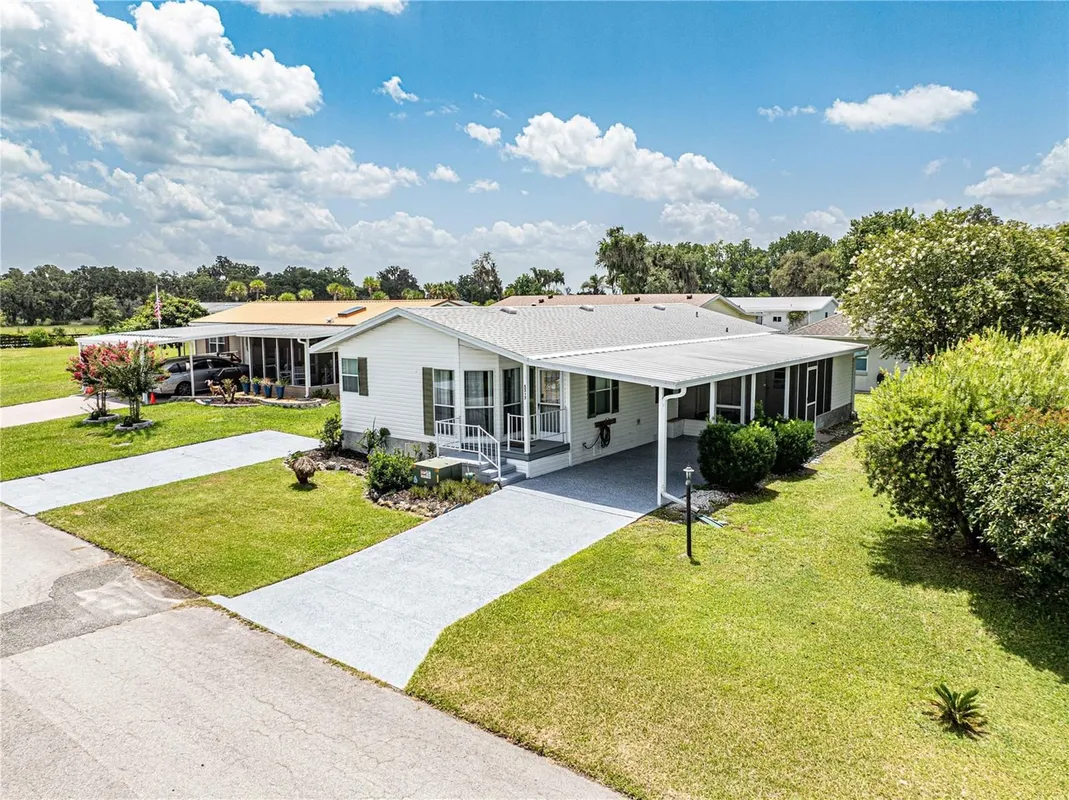Property Slideshow image 1 of 35 | 5217 cambridge ct, Wildwood, FL, 34785