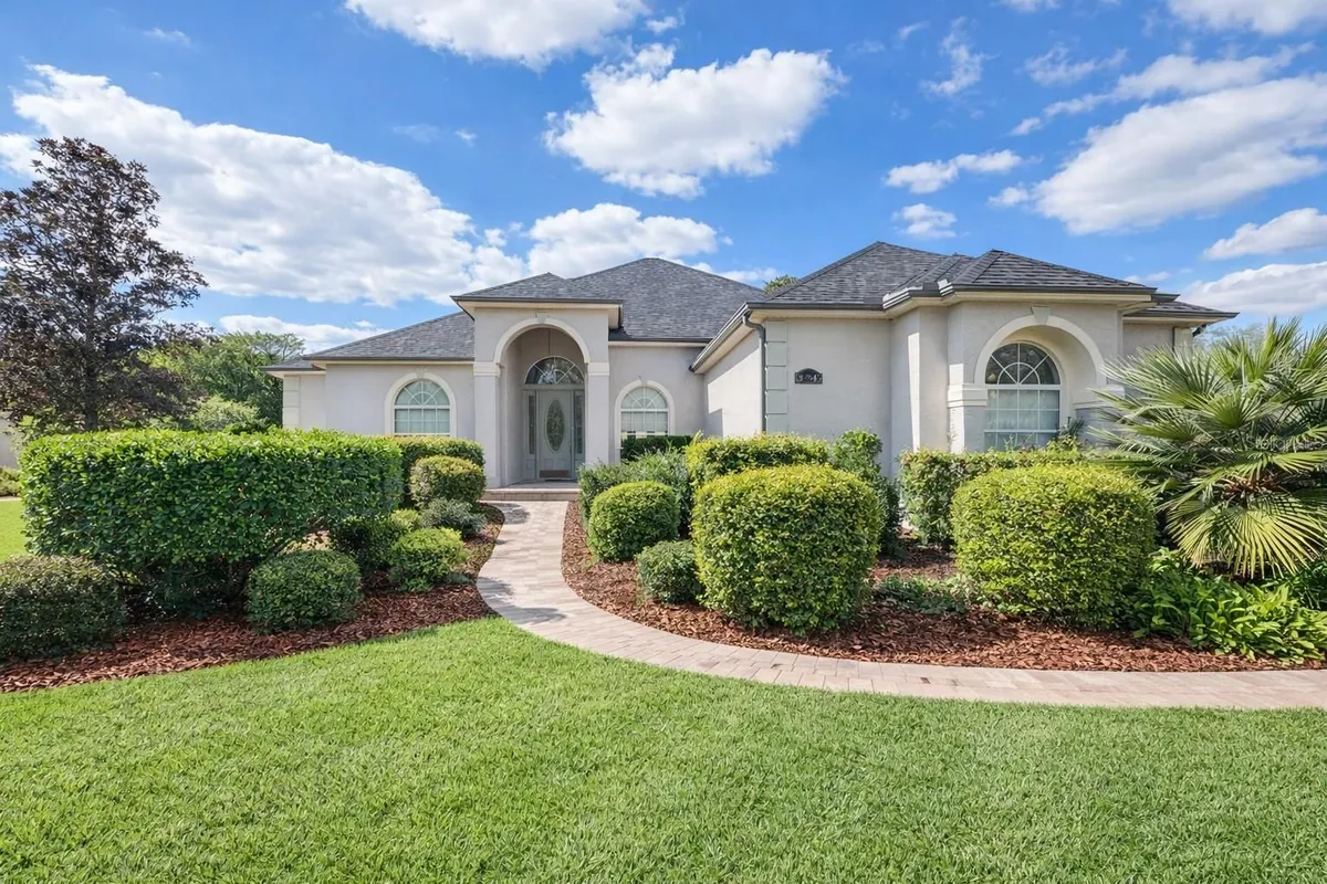 Property Slideshow image 1 of 31 | 39545 harbor hills blvd, Lady Lake, FL, 32159