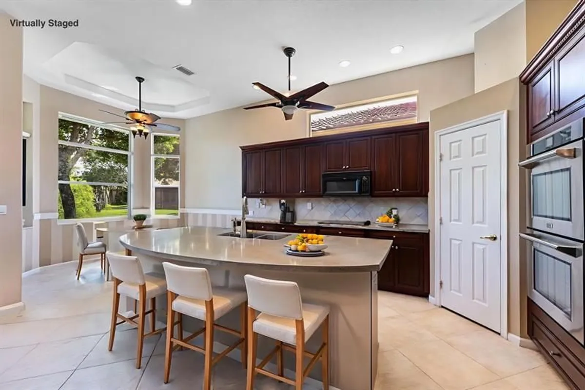 Property Slideshow image 1 of 39 | 1914 via castello, Wellington, FL, 33411