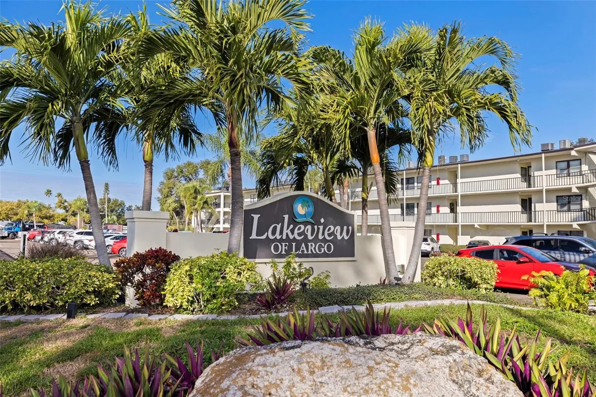 Property Slideshow image 1 of 40 | 14130 rosemary ln apt 4114, Largo, FL, 33774