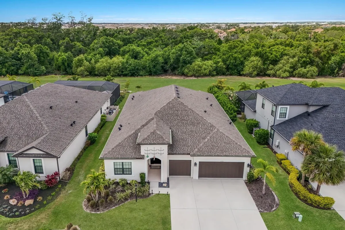 Property Slideshow image 1 of 45 | 4528 pond brook ct, Bradenton, FL, 34211