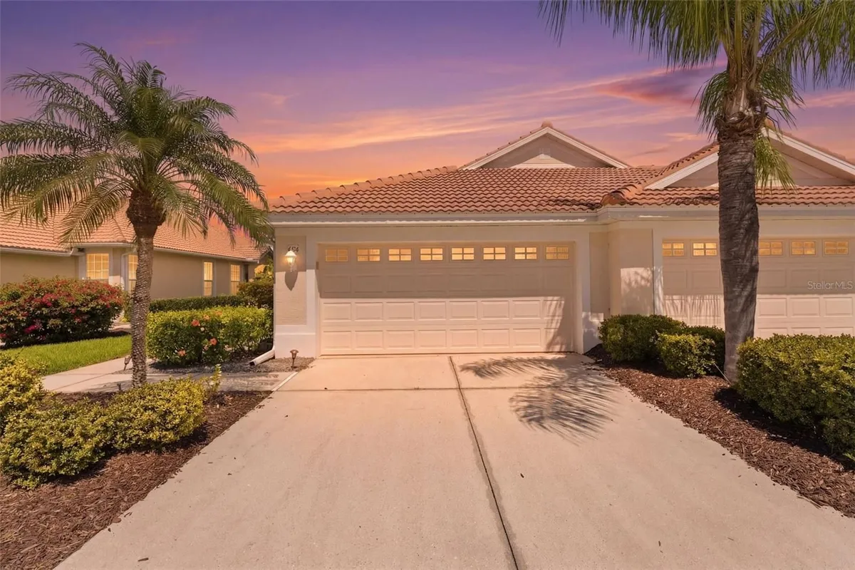 Property Slideshow image 1 of 26 | 4924 whispering oaks dr, North Port, FL, 34287