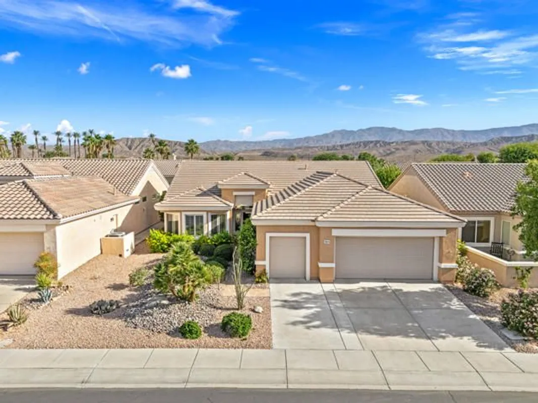 Property Slideshow image 1 of 37 | 78270 estancia dr, Palm Desert, CA, 92211