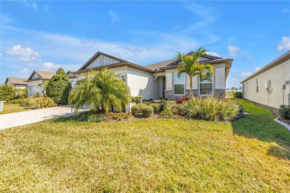Property Slideshow image 1 of 40 | 8721 ocean tides cv, Parrish, FL, 34219