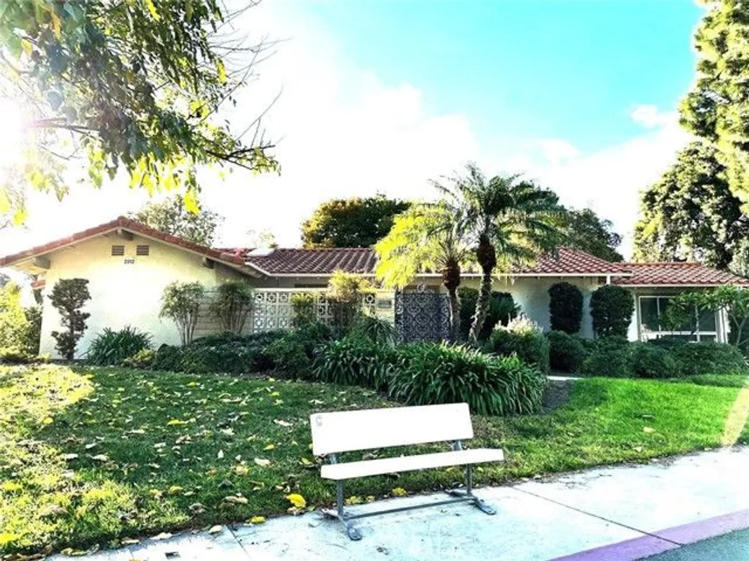 Property Slideshow image 1 of 55 | 2312 via puerta b, Laguna Woods, CA, 92637