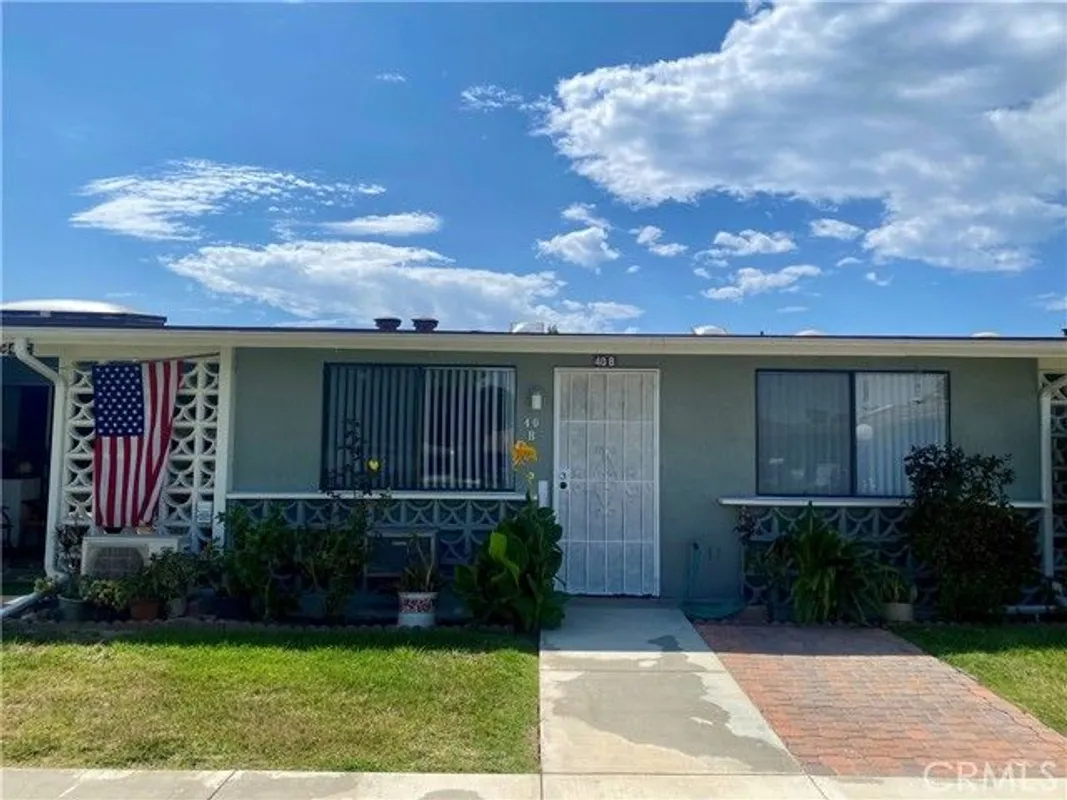 Property Slideshow image 1 of 30 | 13800 annadale dr, Seal Beach, CA, 90740