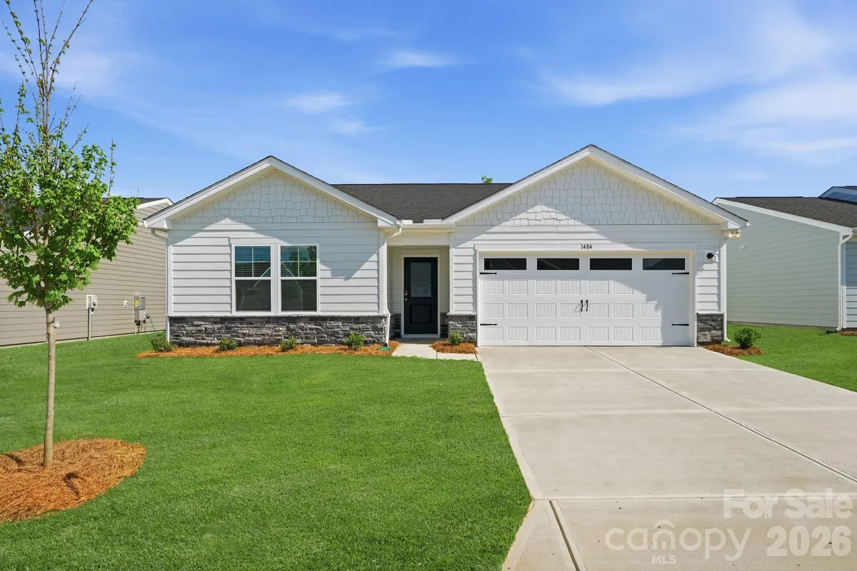 Property Slideshow image 1 of 32 | 1484 ardmore dr, Sherrills Ford, NC, 28673