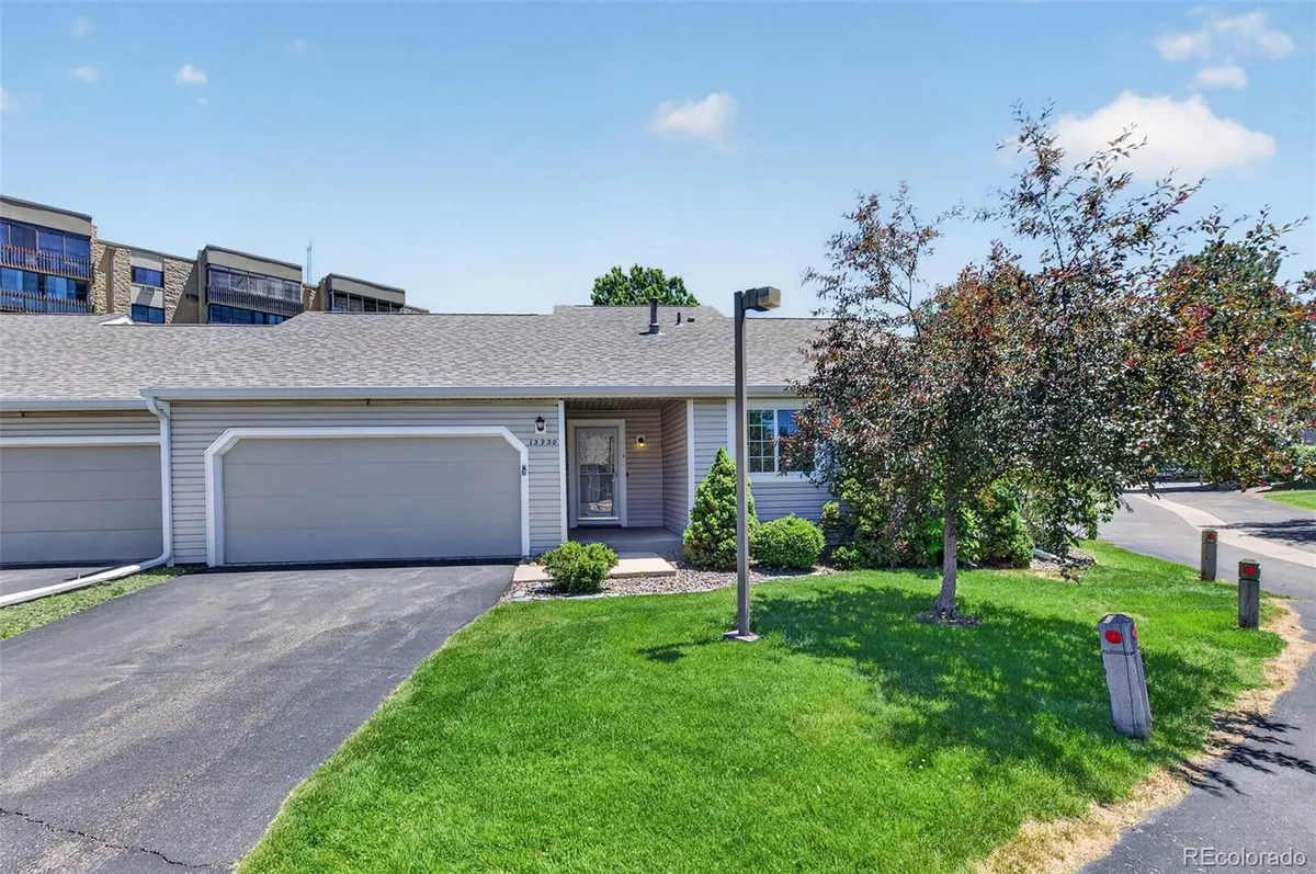 Property Slideshow image 1 of 47 | 13930 e linvale pl, Aurora, CO, 80014